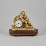 656196 Table clock